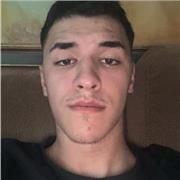 Soy un chico bastante tranquilo y responsable, mis notas en bachillerato no bajaban de 8 por materia, creo que estoy lo suficientemente cualificado como para dar clases a niños y a gente que esté estudiando hasta bachillerato